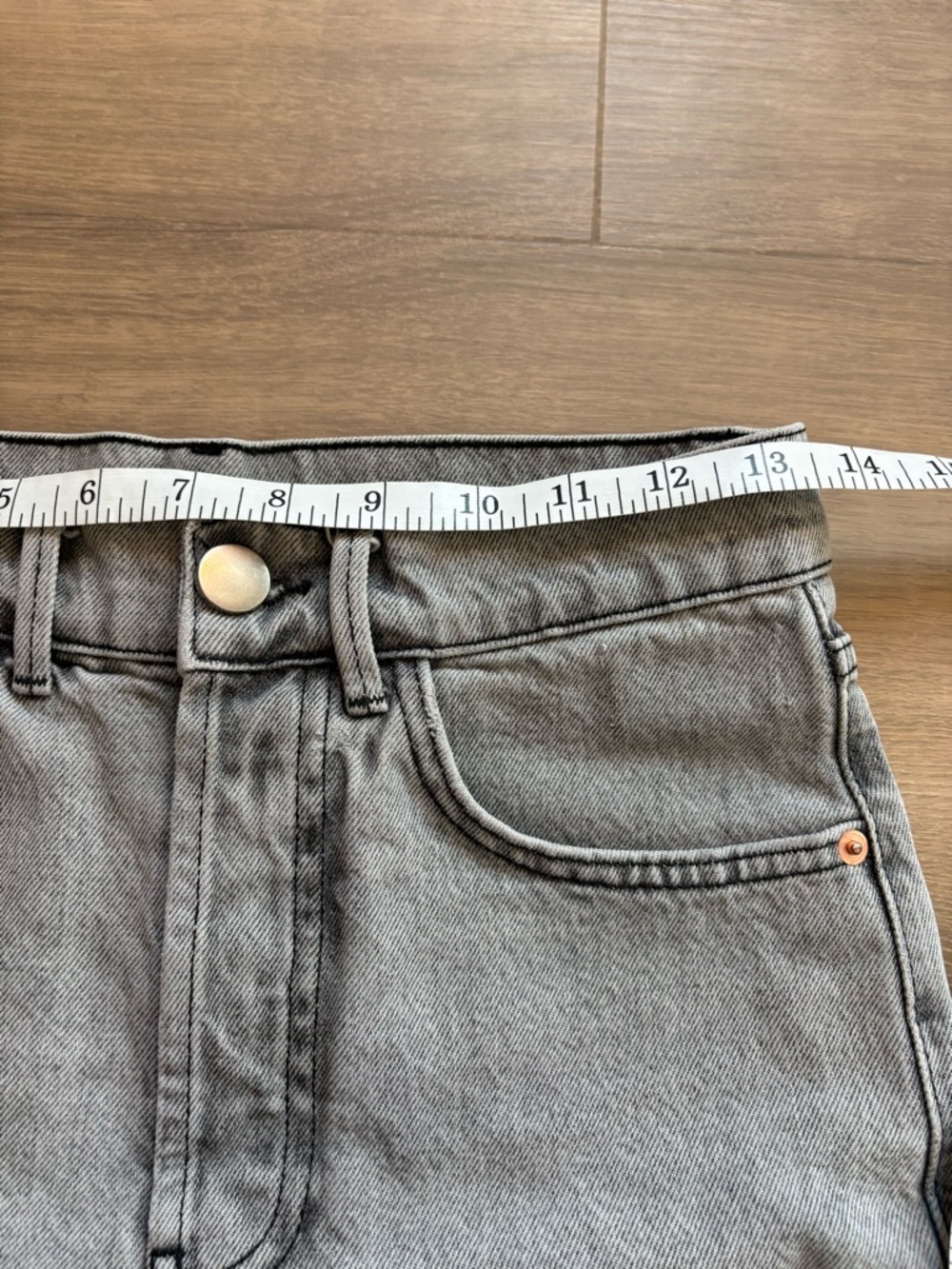Raey High-Rise Micro Denim Gray Shorts- size 24 - Picture 5 of 7